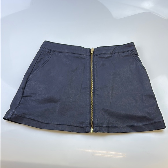 Reiss Black Ruth Coated Denim Zip Up Mini Skirt N279-21 - Picture 2 of 7